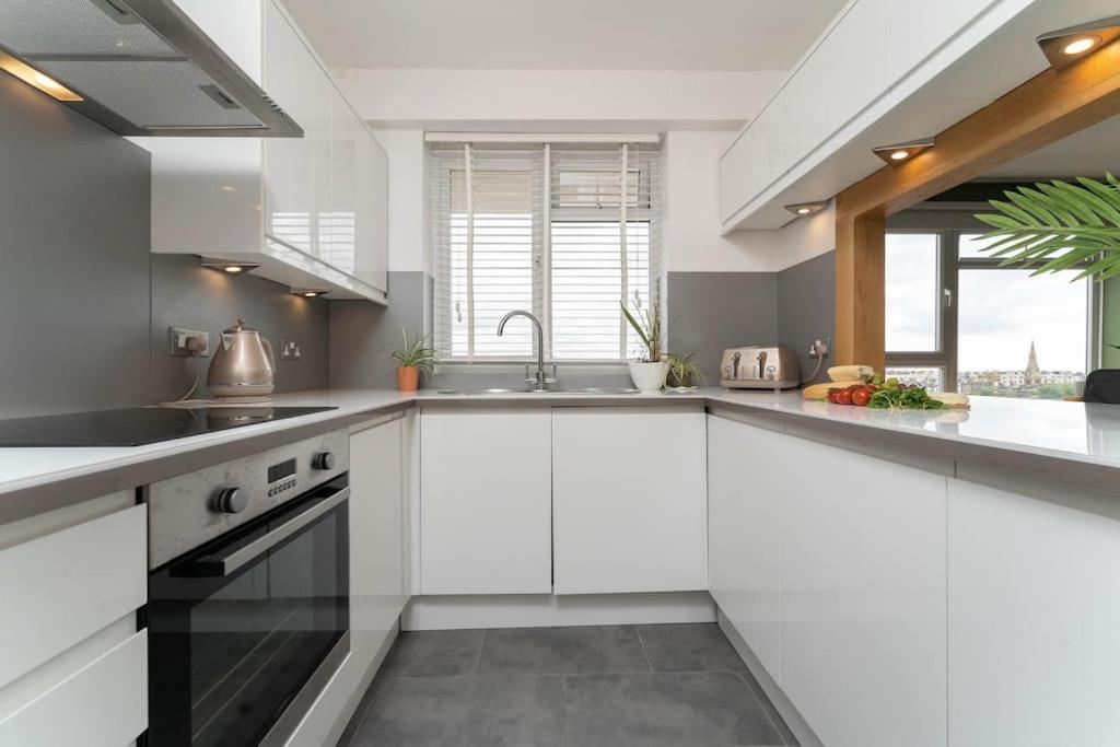 Lovely Apartment With Spectacular Views & Free Parking Brighton Exterior photo
